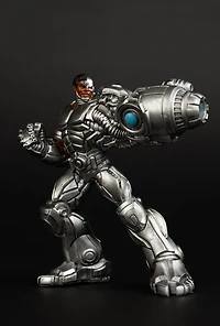 DC Direct Cyborg Limited Edition Collector Vinyl (Todd's Mods) 4.5-Inch Scale Posed Figure