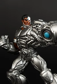 DC Direct Cyborg Limited Edition Collector Vinyl (Todd's Mods) 4.5-Inch Scale Posed Figure
