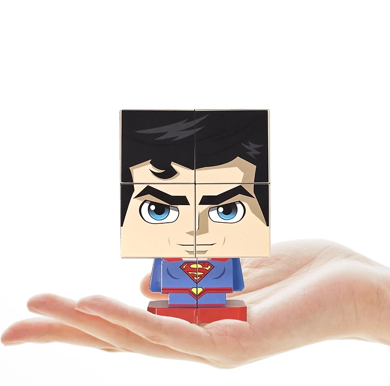 Qubi Superman (DC Comics) Transforming Cube Assortie – Une variation choisie au hasard