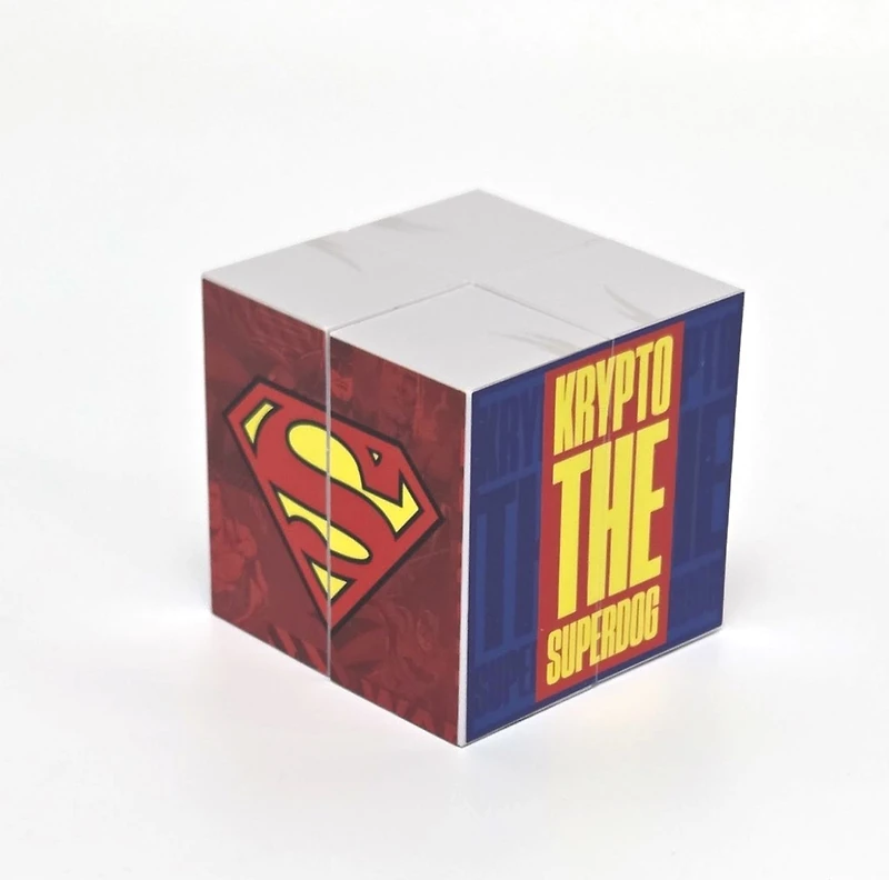 Qubi Superman (DC Comics) Transforming Cube Assortie – Une variation choisie au hasard