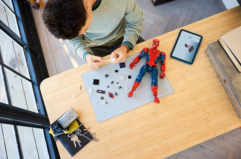 LEGO Spider-Man Hero Figure