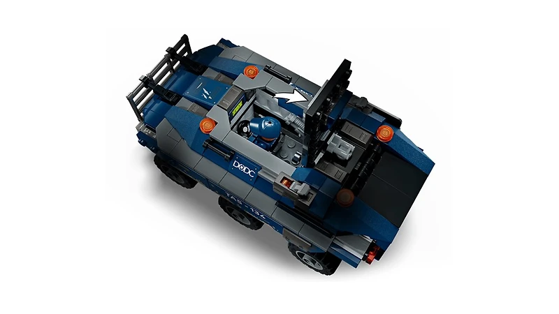 LEGO Spider-Man Prison Transport Chase