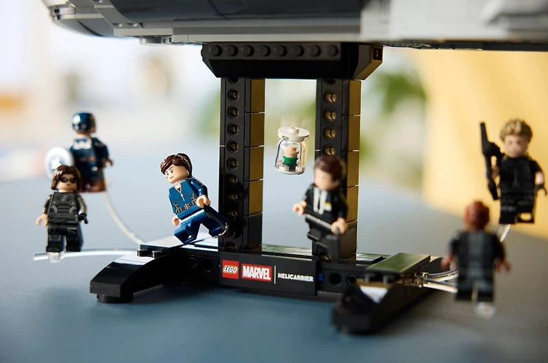 LEGO S.H.I.E.L.D. Helicarrier