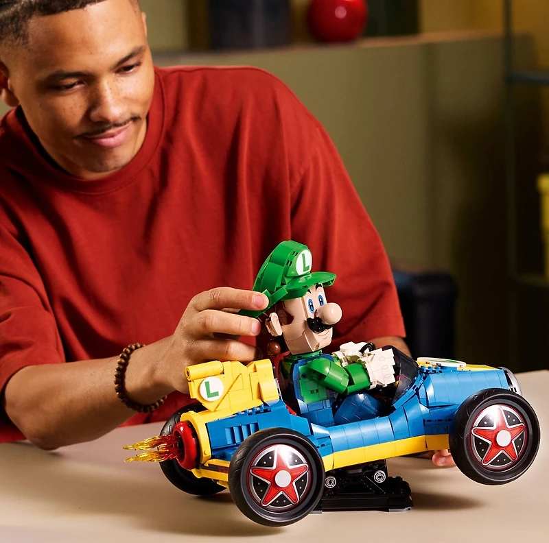 LEGO Mario Kart™ Luigi & Mach 8