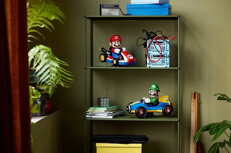 LEGO Mario Kart™ Luigi & Mach 8