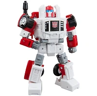 Transformers Age of the Primes Swerve