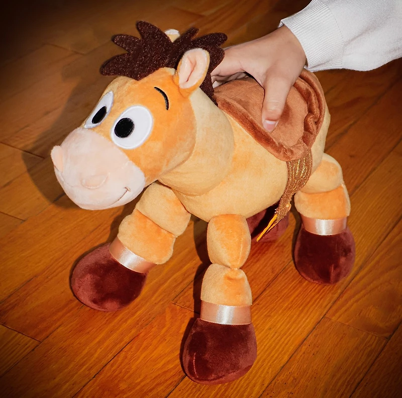 Disney Pixar TS5 - Bullseye Plush Medium