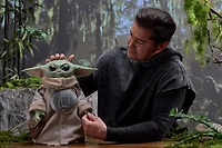Star Wars Ultimate Grogu Premium Animatronic (Standard Edition)