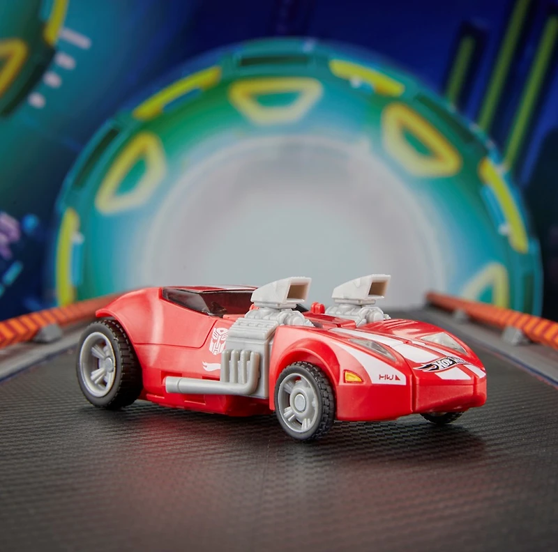 Transformers Collaborative Hot Wheels(R) x Transformers Twin Mill