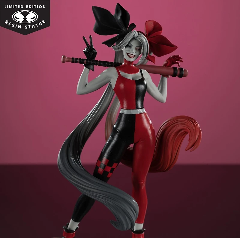 DC Direct Harley Quinn by Alex Garner (Harley Quinn: Red, White & Black) 1:10 Scale Resin Statue