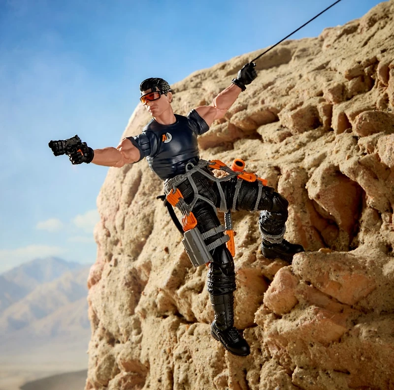 G.I. Joe Classified Series Action Man, Collectible 6-Inch Action Figure Set with 12 Accessories