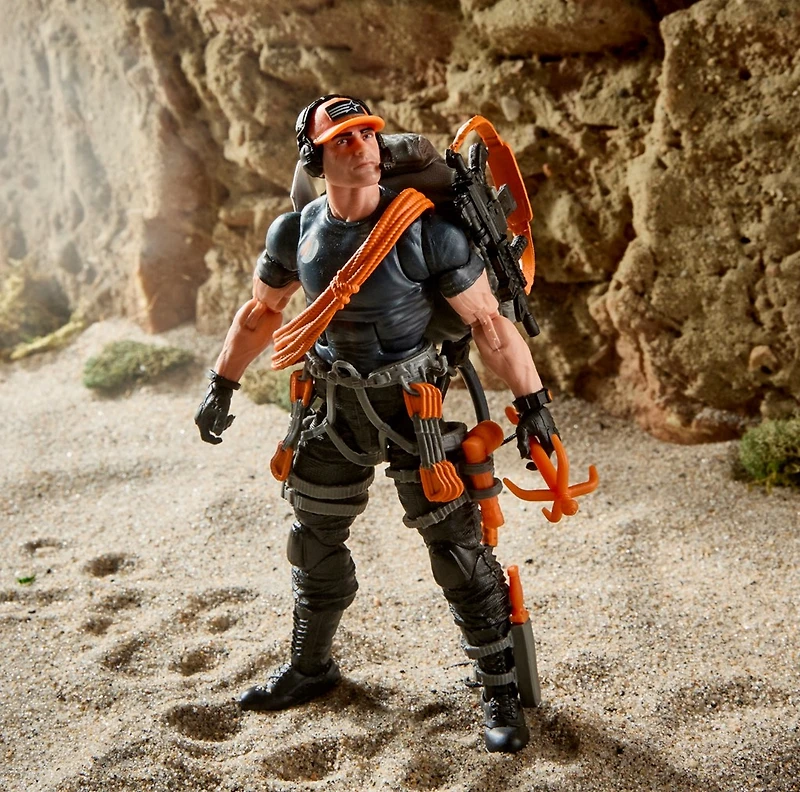 G.I. Joe Classified Series Action Man, Collectible 6-Inch Action Figure Set with 12 Accessories