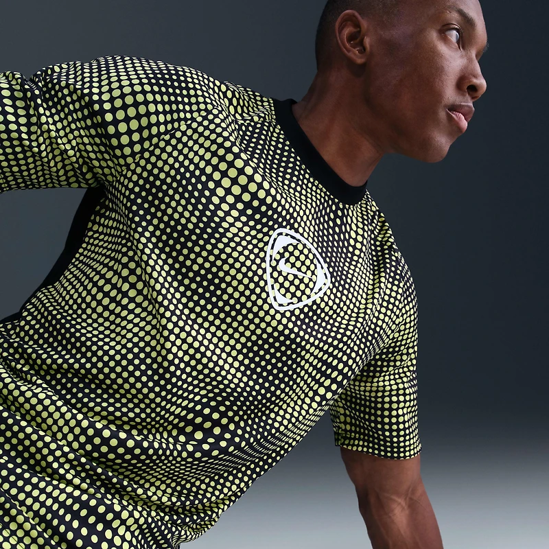 Nike Academy+ Men's Dri-FIT Short-Sleeve Soccer Top