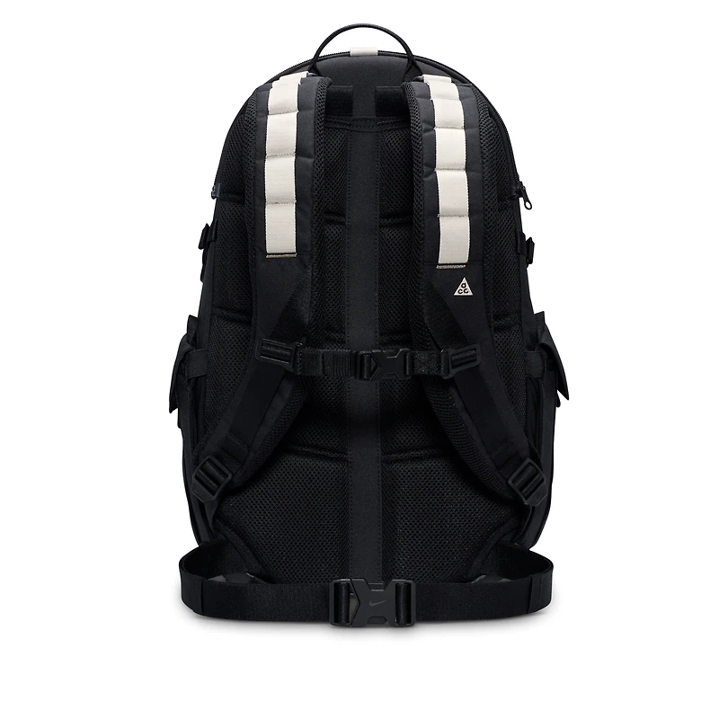 Nike ACG "DAYMAX" Backpack (25L)