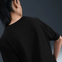 Nike Sportswear Women's Loose Short-Sleeve Graphic T-Shirt