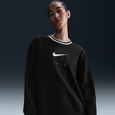 Nike Sportswear Phoenix Fleece Women's Oversized Graphic Crew-Neck Sweatshirt