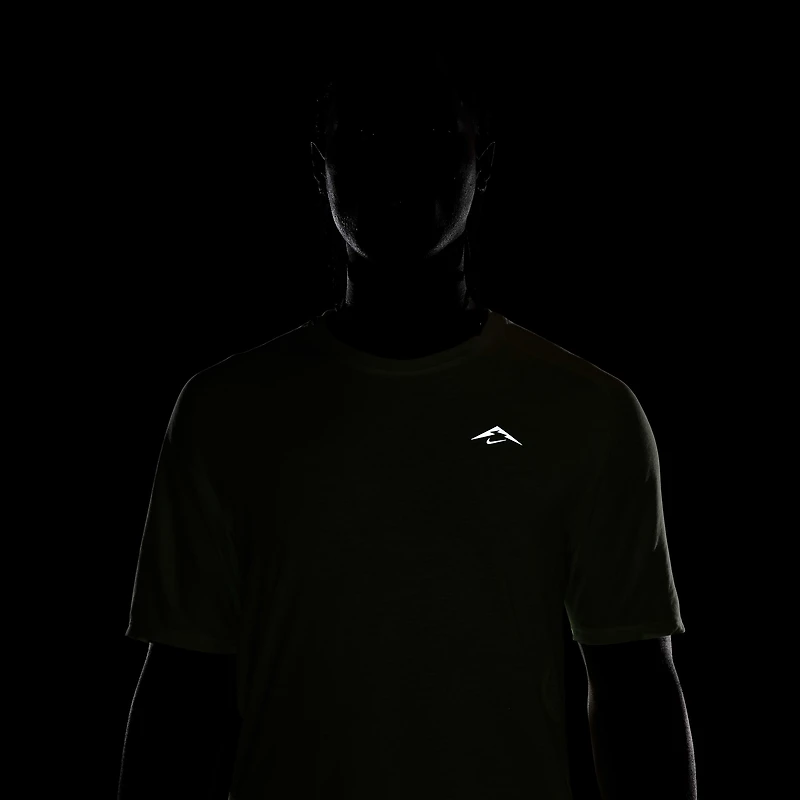 Nike Solar Chase Men's Dri-FIT ADV Short-Sleeve Running Top