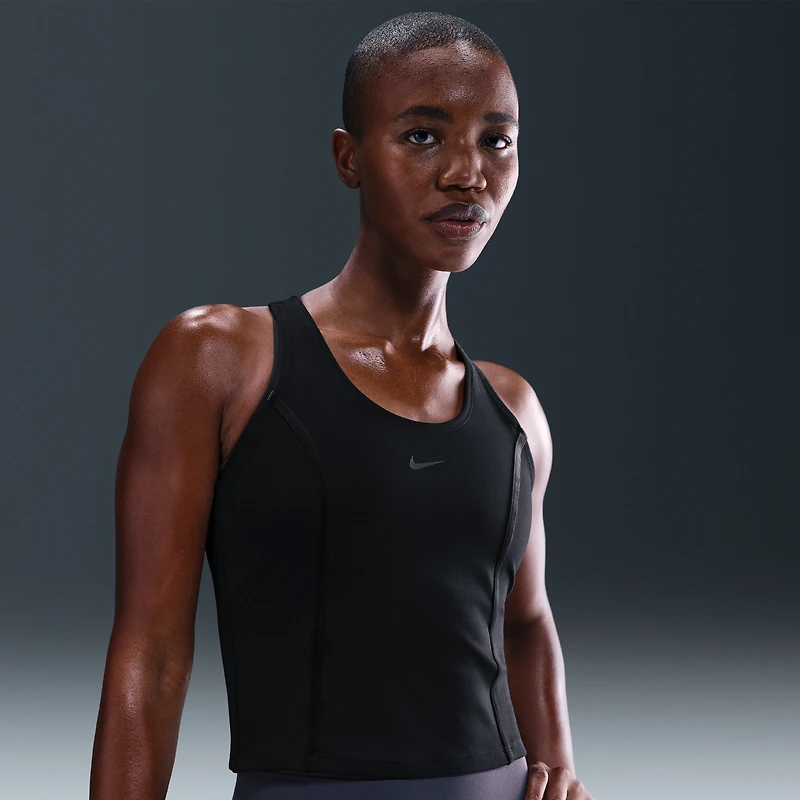 Nike One Fitted Women's Dri-FIT Tank Top