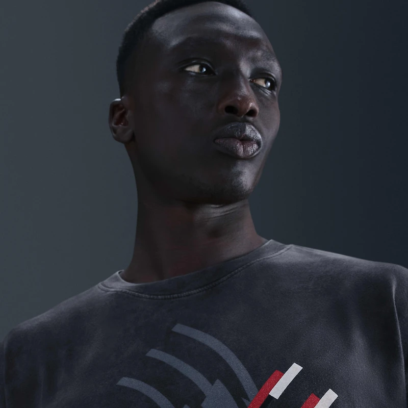 Nike Men's Basketball T-Shirt
