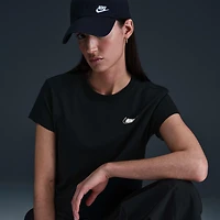 Nike Sportswear Club Women's Short-Sleeve Cropped Graphic T-Shirt
