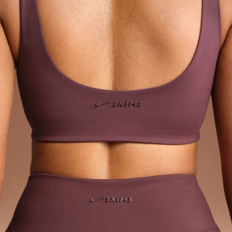 NikeSKIMS Matte Women's Scoop-Neck Bra