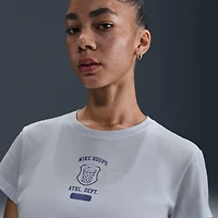 Nike Club Women's Cropped T-Shirt