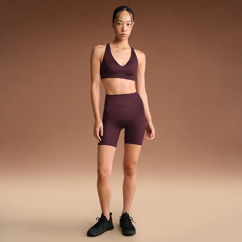 NikeSKIMS Shine Women's V-Neck Bra