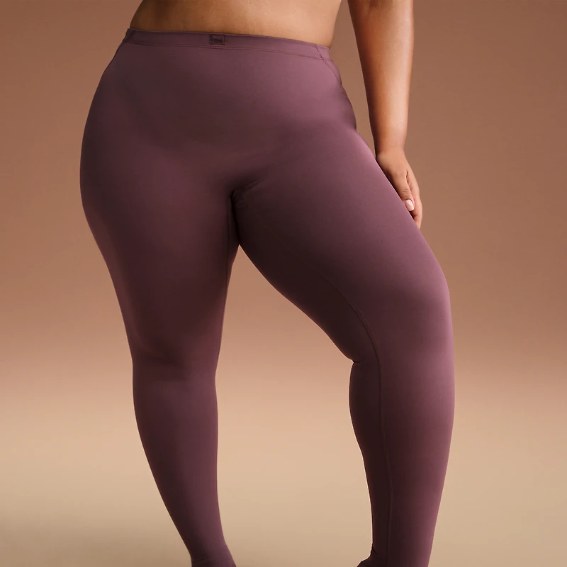 NikeSKIMS Matte Women's High-Waisted Footsie Grip Leggings