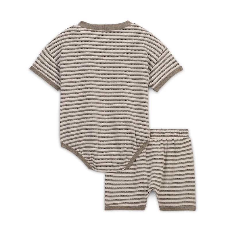 Nike ReadySet Baby (0-9M) Bodysuit and Shorts Set