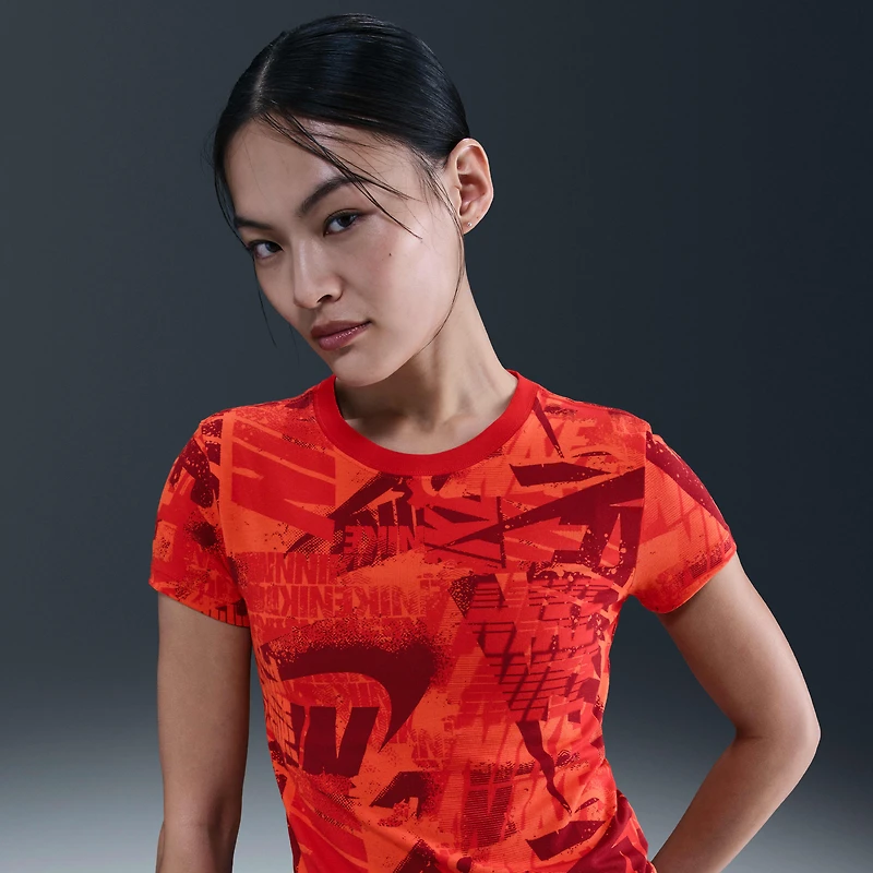 Nike Sportswear Women's Slim T-Shirt