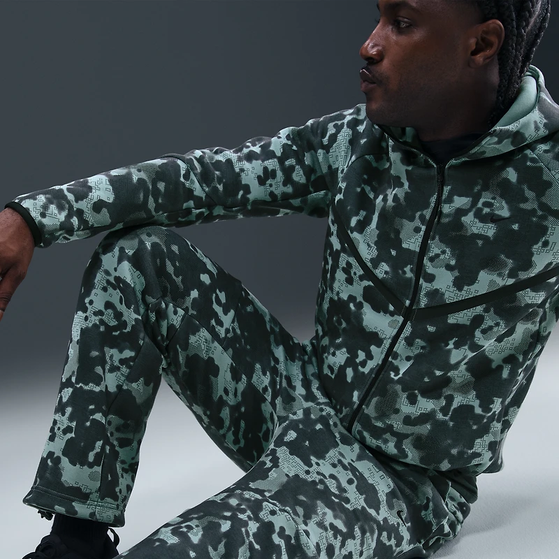 Nike Tech Men's Open-Hem Fleece Camo Pants