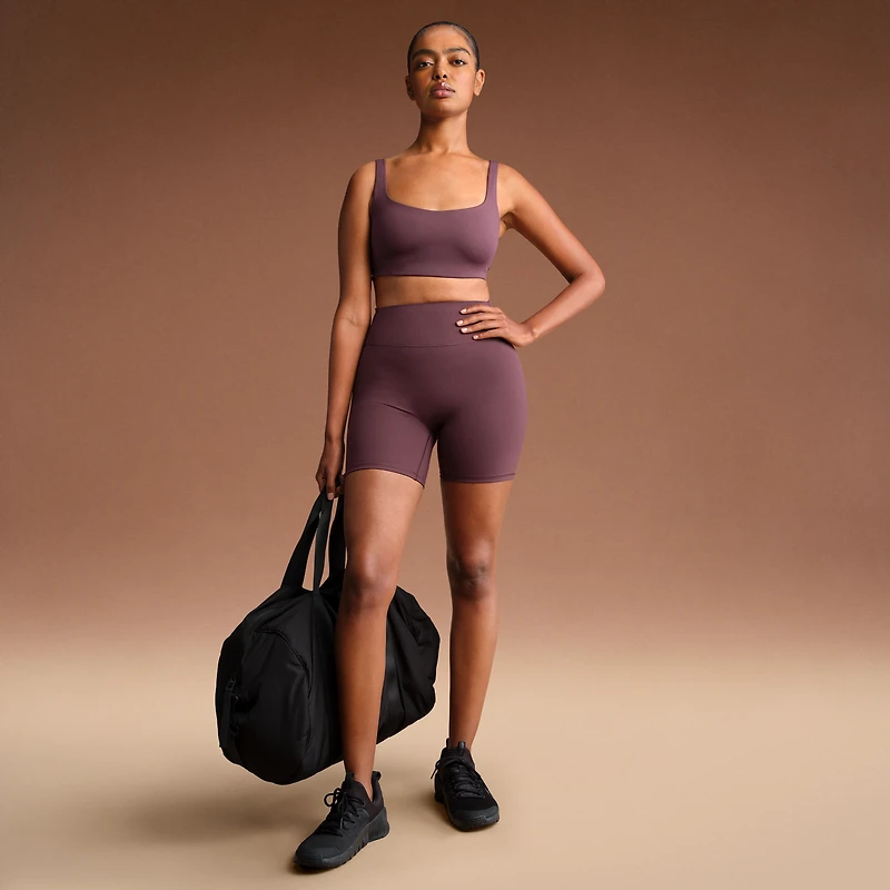 NikeSKIMS Matte Women's Scoop-Neck Bra