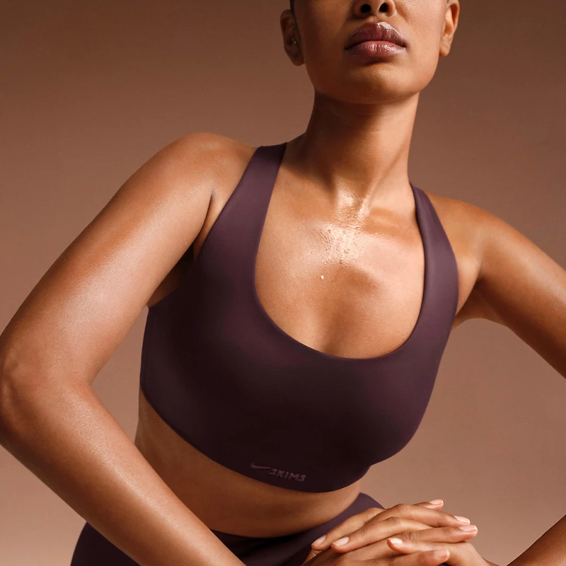 NikeSKIMS Shine Women's Racerback Bra