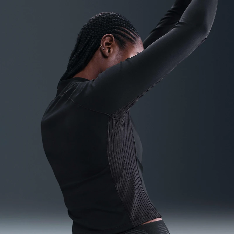 Nike Pro Women's Dri-FIT Long-Sleeve Top