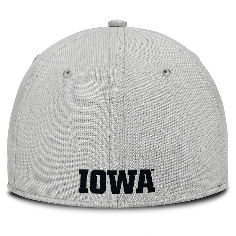 Iowa Rise Practice Swoosh Men's Nike Dri-FIT College Hat