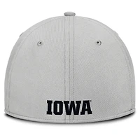 Iowa Rise Practice Swoosh Men's Nike Dri-FIT College Hat