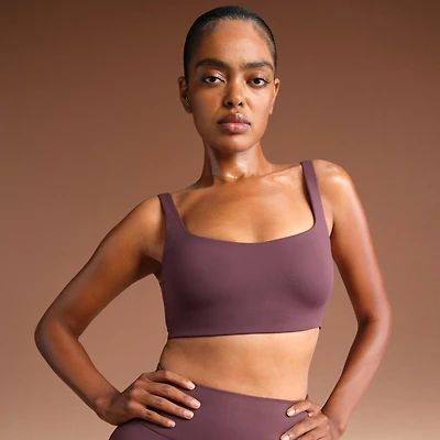 NikeSKIMS Matte Women's Scoop-Neck Bra