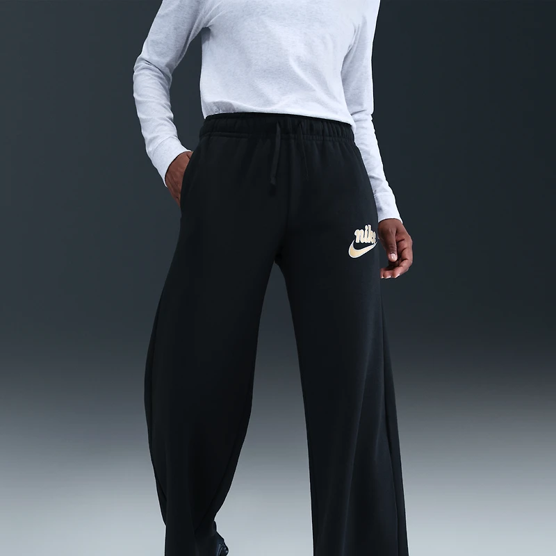 Nike Sportswear Club Fleece Women's Mid-Rise Wide-Leg Pants