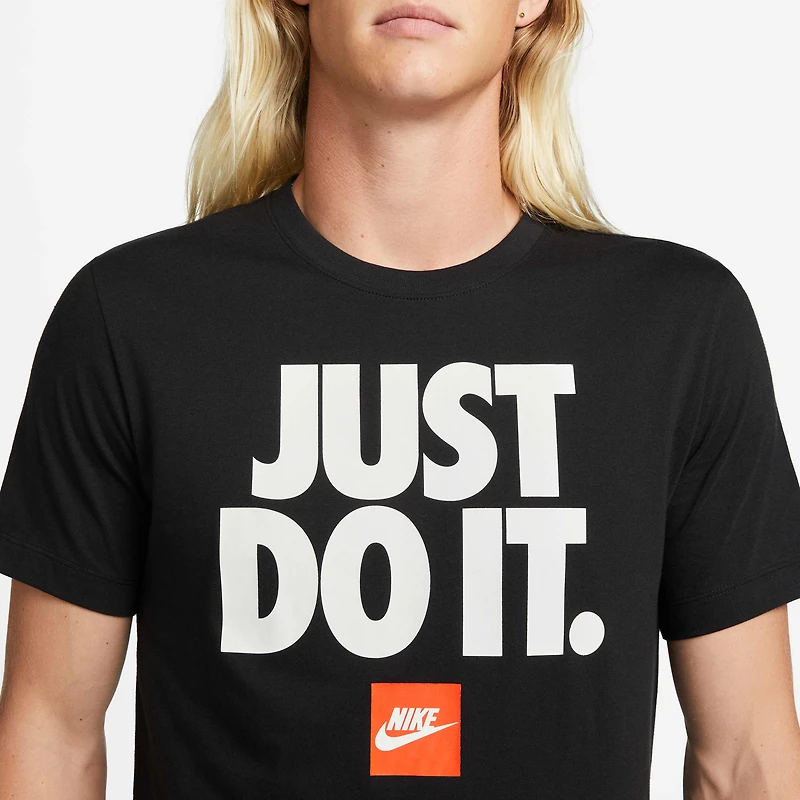 Nike Sportswear Men's T-Shirt