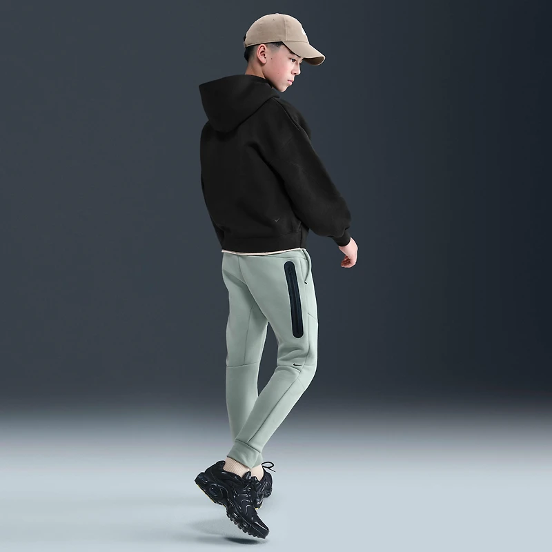 Nike Sportswear Tech Fleece Big Kids' (Boys') Oversized Pullover Hoodie