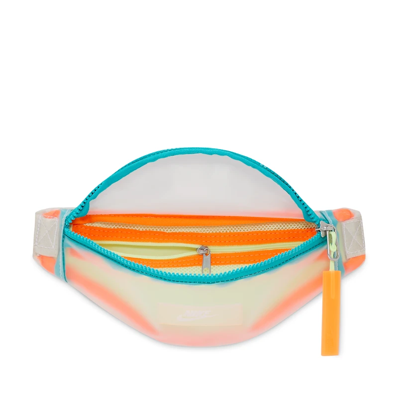 Nike Heritage Crossbody Bag (Small, 1L)