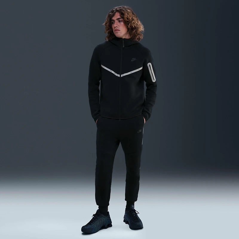 Nike Tech Men's Fleece Joggers with Reflective Accents