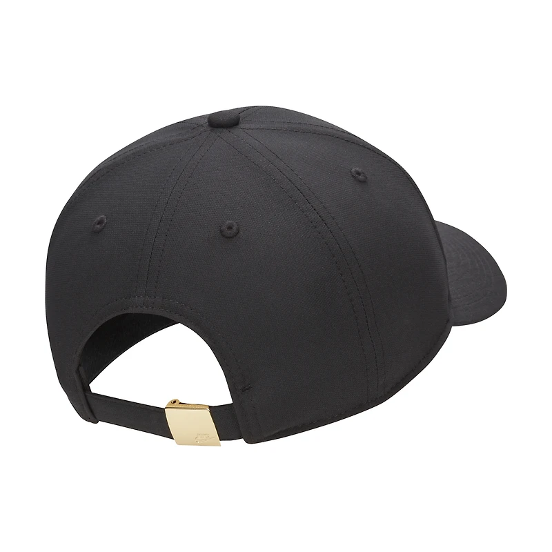 Nike Dri-FIT Club Structured Metal Logo Cap
