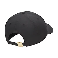 Nike Dri-FIT Club Structured Metal Logo Cap