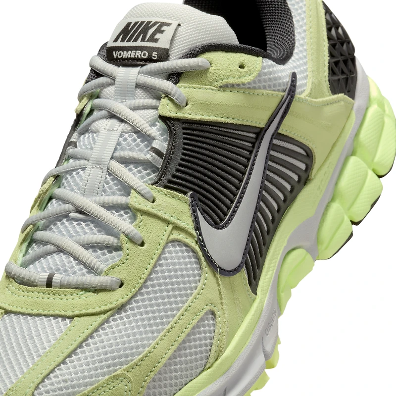 Nike Zoom Vomero 5 SE Men's Shoes with Reflective Accents
