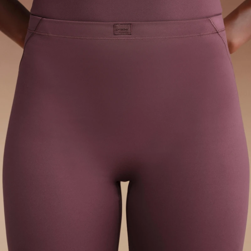 NikeSKIMS Matte Women's High-Waisted Footsie Grip Leggings