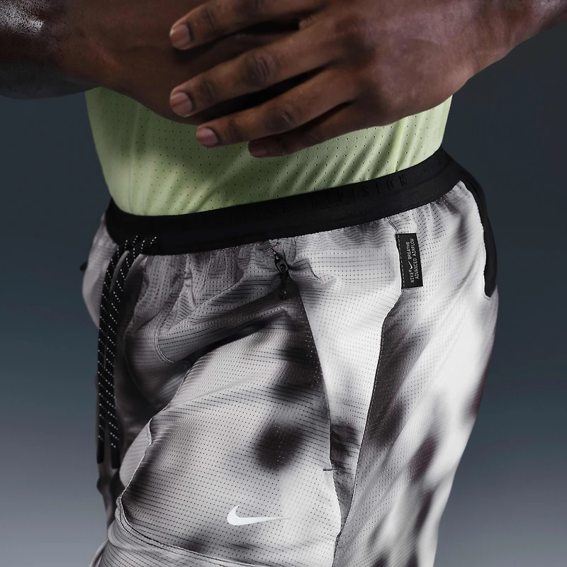 Nike Running Division Breathe Men's Dri-FIT ADV 4" Brief-Lined Shorts