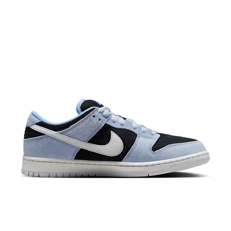Nike SB Dunk Low Pro Skate Shoes