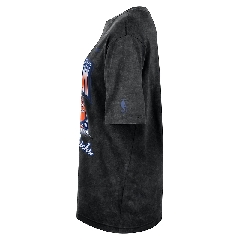 New York Knicks Courtside Women's Nike NBA T-Shirt