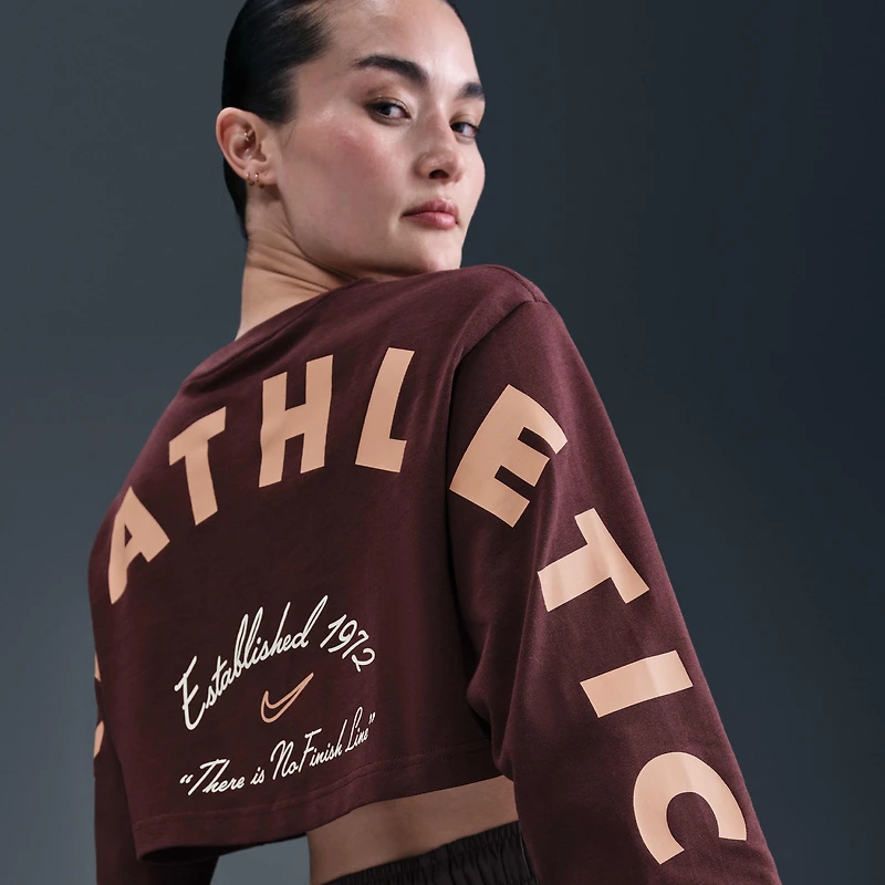 Nike Sportswear Women's Oversized Long-Sleeve Cropped Graphic T-Shirt